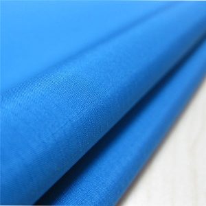 100% პოლიესტერის ქსოვილის ჯეკარდის პანჯი ქსოვილისგან წყალგაუმტარი პუ დაფარული ქურთუკი ან სპორტული